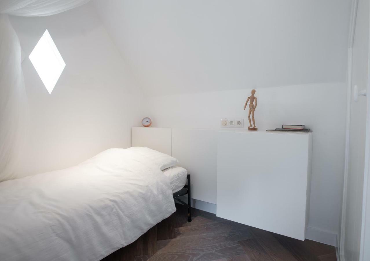 Waterland Hoge Huis モニキンダム エクステリア 写真
