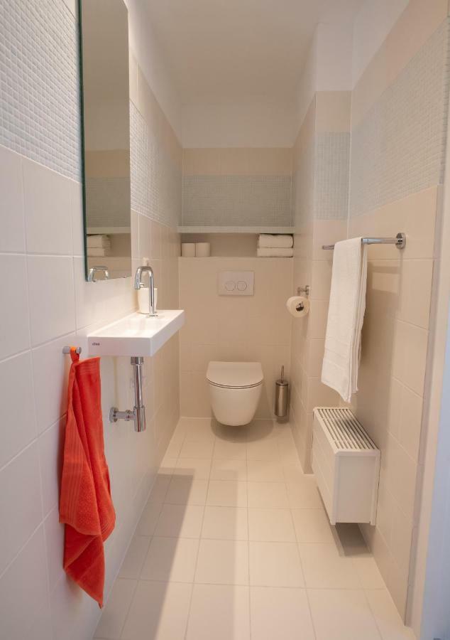 Waterland Hoge Huis モニキンダム エクステリア 写真