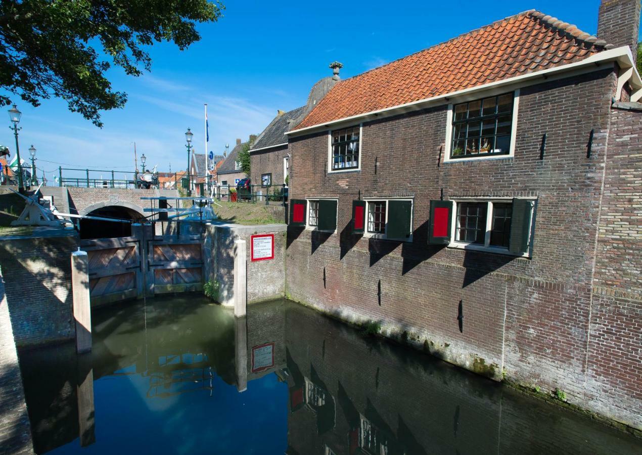 Waterland Hoge Huis モニキンダム エクステリア 写真